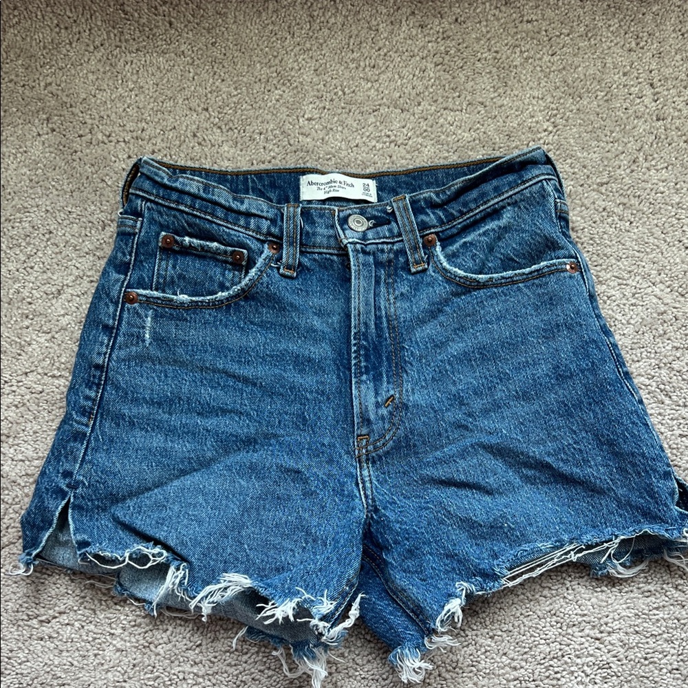 Abercrombie & Fitch high rise mom shorts